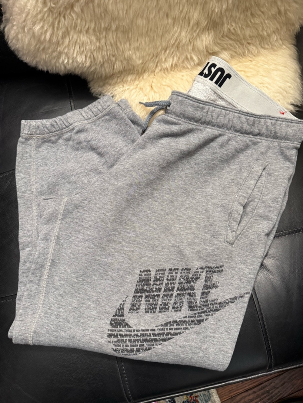 EUC Nike Light Grey Cropped Sweats Wmns Sz Large